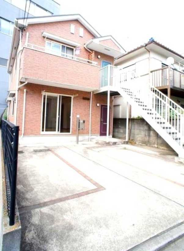 レオーノ三軒茶屋　追い焚き　独立洗面台　南向き