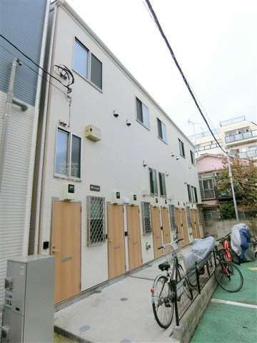 ポモドーロ蒲田の外観|2015年9月築　木造地上2階建て総戸数10戸の人気賃貸アパート　東京都大田区西蒲田6丁目　
JR京浜東北線蒲田駅徒歩9分、東急池上線蓮沼駅近徒歩2分