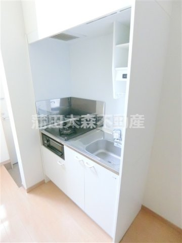 ポモドーロ蒲田のキッチン|2口ガスグリル付システムキッチン　