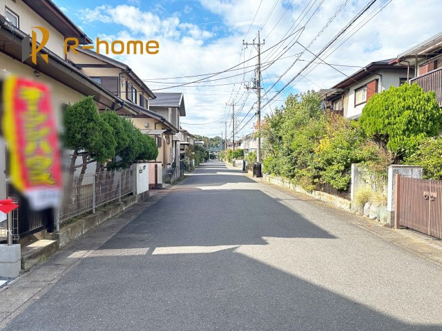 我孫子市つくし野8期　新築戸建て　1号棟の前面道路含む現地写真|堂々！建物完成♪実際のお部屋をご見学可能です♪
ご見学が一番の資料！お気軽にお問い合わせ下さい♪
