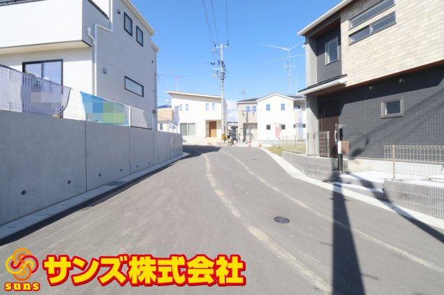 郡山市安積町南長久保1丁目　　　　２号棟　　　安積第３小学校、安積第２中学区　の居間・リビング