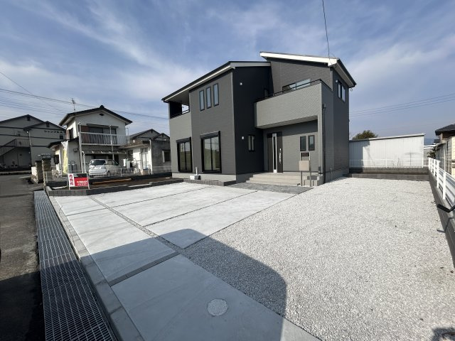 新築　渋川市半田第9　Livele Garden.S　1号棟の駐車場|現地写真　駐車スペースは並列3台分可能です！					

