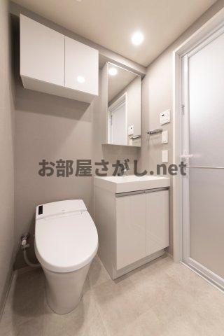 プラウドフラット浅草アベニューの洗面所|スペースが確保できる洗面所です