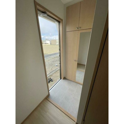 【玄関】 | ユアメゾン余部