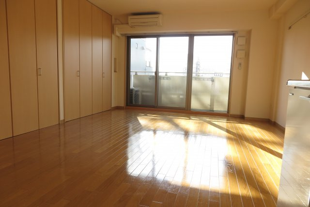 レユニール優の居間・リビング