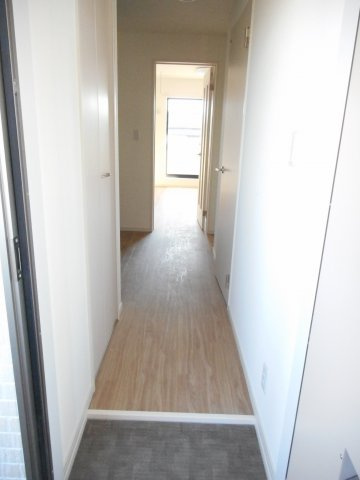 アストライアの玄関