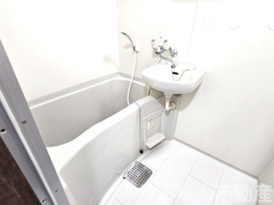 【浴室】 | ステュディオ山中 | ゆったり過ごせるお風呂です