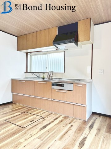 堀込車庫付き住宅　今寺　リフォ済み住宅　築37年のキッチン