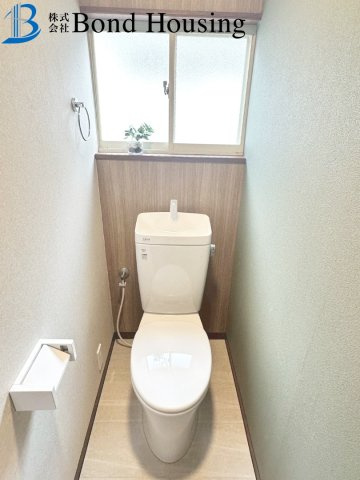 堀込車庫付き住宅　今寺　リフォ済み住宅　築37年のトイレ