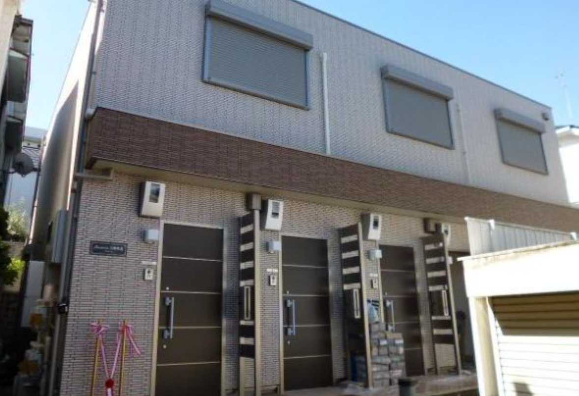 アヴニール三軒茶屋　築浅　ネット無料　パナソニックホームズの外観