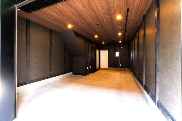 ＡｖａｎｃｅＧ野立Ｃ棟のエントランス