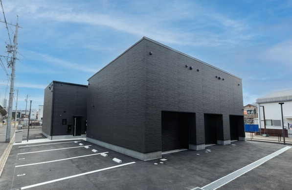 ＡｖａｎｃｅＧ野立Ｃ棟の外観