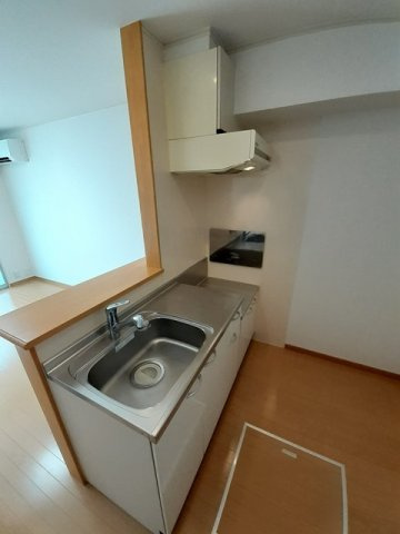 ミニヨン　ポルテのキッチン|コンパクトなキッチンで掃除もラクラク