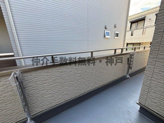 【バルコニー】 | 神戸市垂水区城が山1丁目　新築戸建　仲介手数料無料！ | バルコニーからの眺めを楽しみながら食事をしませんか