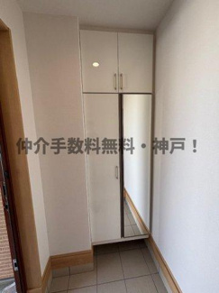 【収納】 | 神戸市垂水区城が山1丁目　新築戸建　仲介手数料無料！ | 玄関収納があります