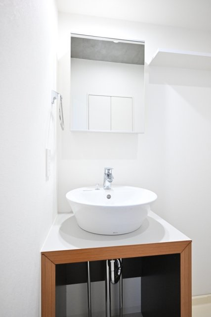 ＲＯＸＩＳ日暮里の独立洗面台