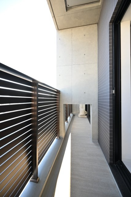 ＲＯＸＩＳ日暮里のバルコニー