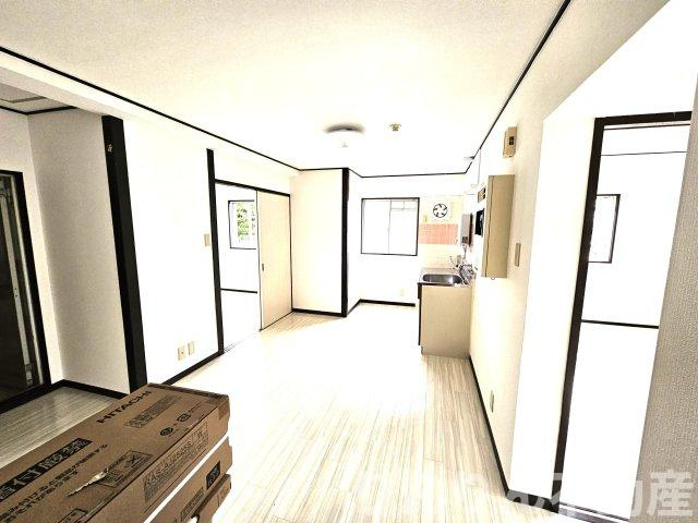 【居間・リビング】 | 鷹志ハイツ