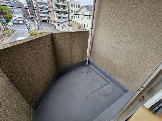 【バルコニー】 | 鷹志ハイツ