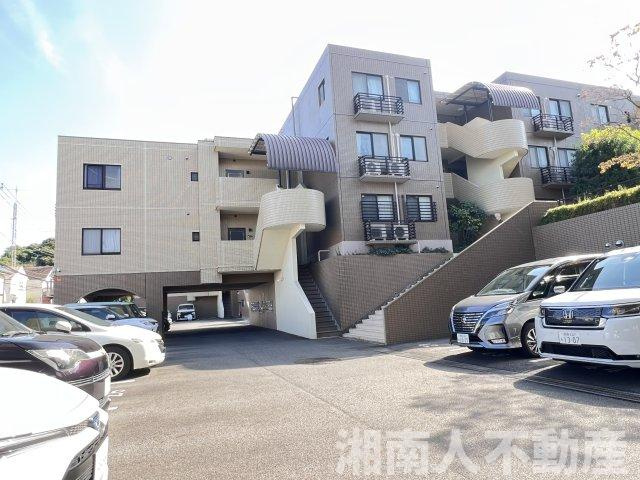 ラミアール藤沢モアクレストの駐車場|駐車スペースもあります