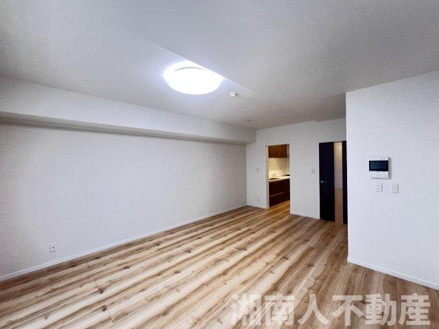 ラミアール藤沢モアクレストの居間・リビング|こちらの居間で趣味の時間をお楽しみください