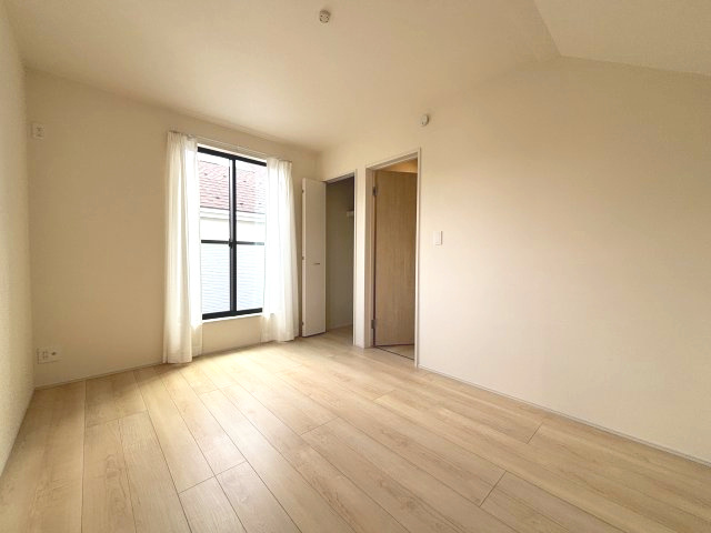 所沢市狭山ヶ丘　新築戸建ての洋室|広々とした洋室です