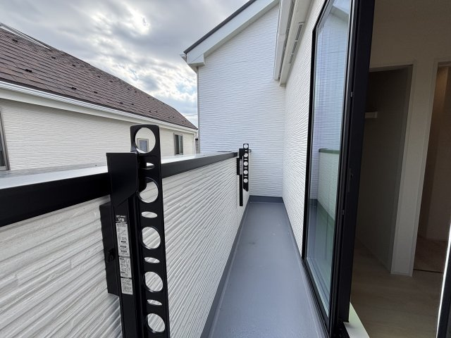 所沢市狭山ヶ丘　新築戸建てのバルコニー|バルコニーがあります