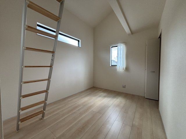 所沢市狭山ヶ丘　新築戸建ての洋室|ゆったりした洋室です