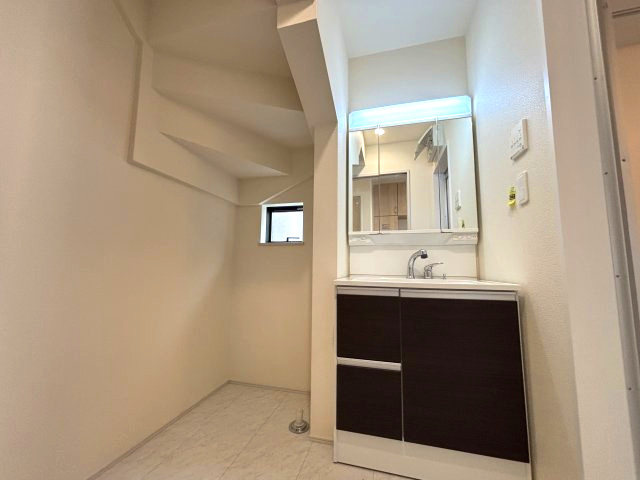 所沢市狭山ヶ丘　新築戸建ての洗面所|ゆったりとスペースのある洗面所