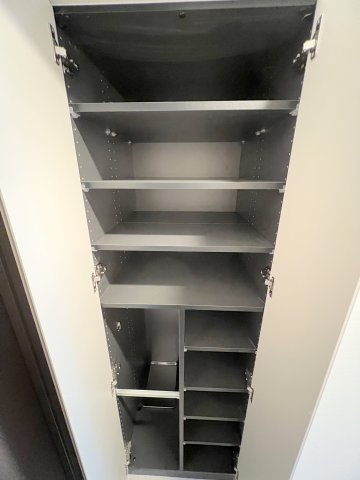 シーズンフラッツ大森ブライトの収納|玄関収納②