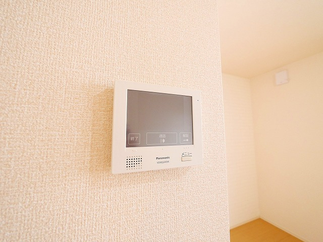 ベルヴェールのセキュリティ|お顔が見えるモニターホンもございます。