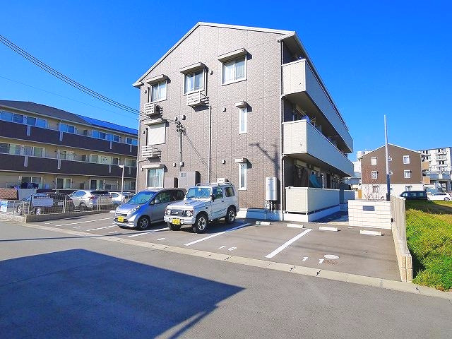 ベルヴェールの駐車場|駐車場があるので、車を買う予定の方も安心です