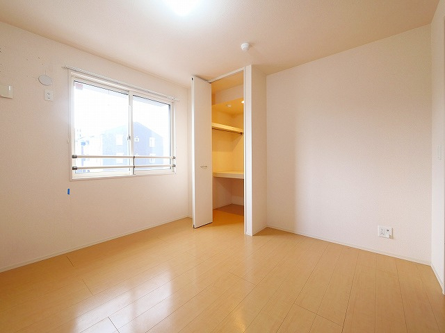 ベルヴェールの洋室|コンパクトで使いやすい洋室です