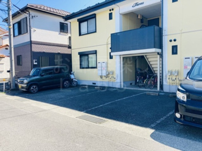 【駐車場】 | レグルス・オザワＡ