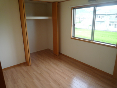 【洋室】 | コンフォート高町2