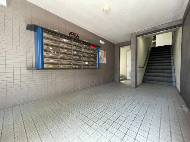 トレビアンコートのエントランス