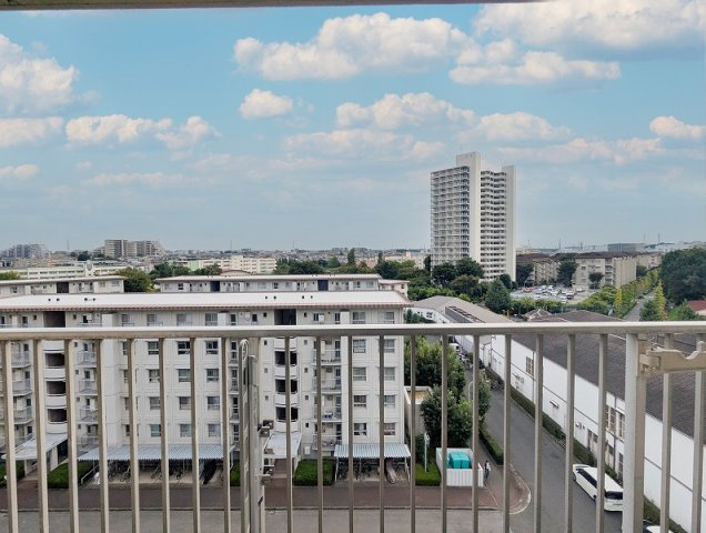 【展望】 | 志木ニュータウン東の森弐番街七号棟　(丸井志木店) | 物件からの眺望（2025年10月）撮影
見晴らしの良い7階住戸。日当たりも良好です。遮る建物が少なく、開放感のある眺め。