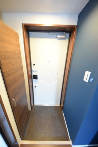 to U Uehommachiの玄関|to U Uehommachi　玄関