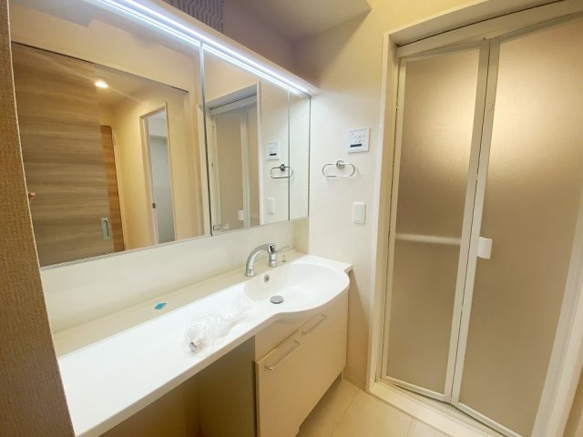 D-roomTODA FrontCourtの洗面所