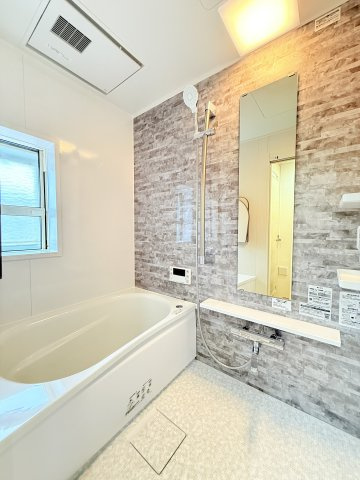 【浴室】 | 上平間住宅2号棟 | ユニットバスに交換されている為、
機能性◎