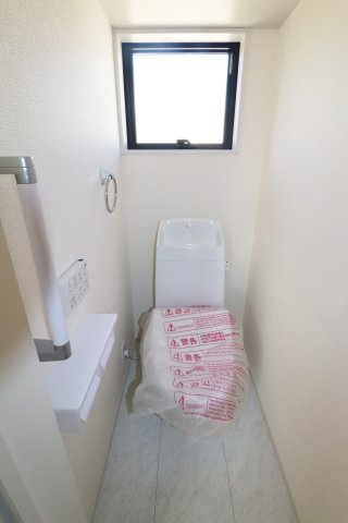 郡山市安積町南長久保1丁目　　　　３号棟　　　安積第３小学校、安積第２中学区　の洗面所