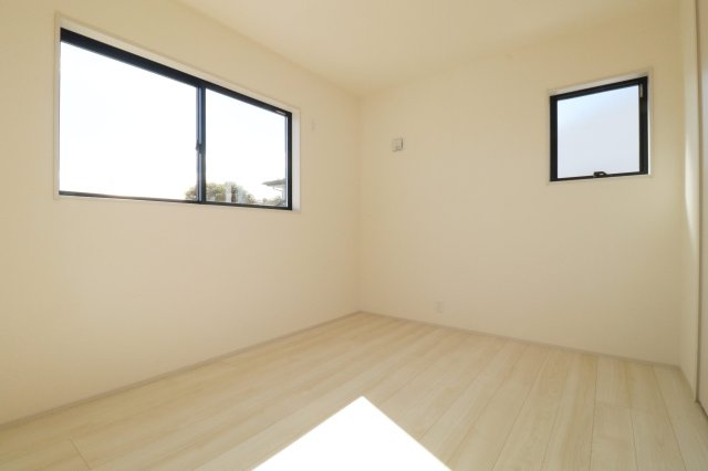 郡山市安積町南長久保1丁目　　　　３号棟　　　安積第３小学校、安積第２中学区　の洋室