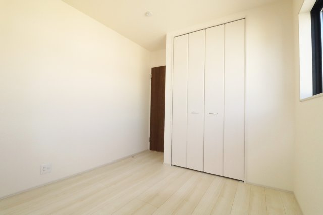 郡山市安積町南長久保1丁目　　　　３号棟　　　安積第３小学校、安積第２中学区　の収納