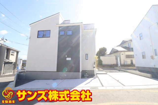郡山市安積町南長久保1丁目　　　　３号棟　　　安積第３小学校、安積第２中学区　の外観|北側から見た駐車場を含む外観