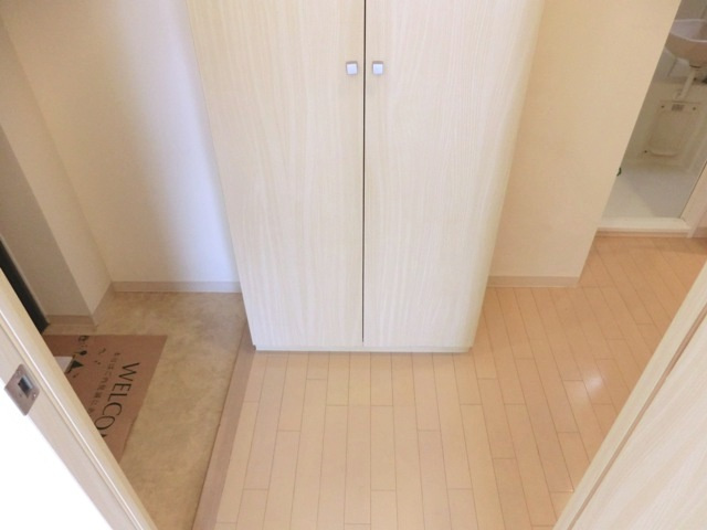 タック高砂の玄関|※別号室の参考写真です。