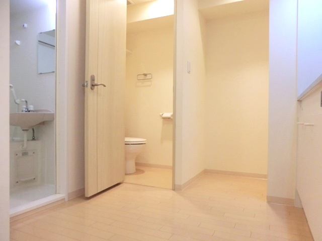 タック高砂の内装