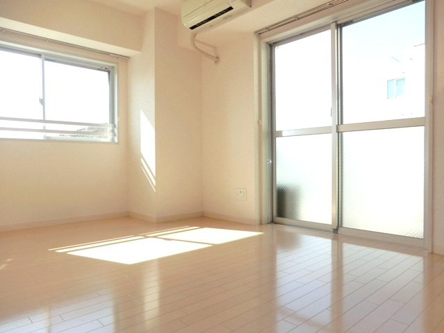 タック高砂の居間・リビング|※別号室の参考写真です。