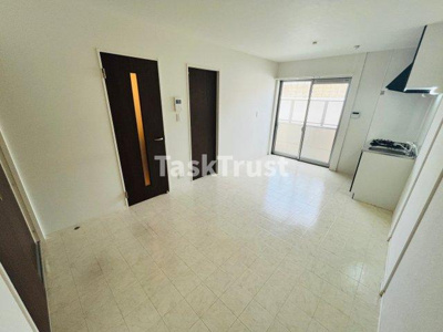 【居間・リビング】 | セントポーリア梅園