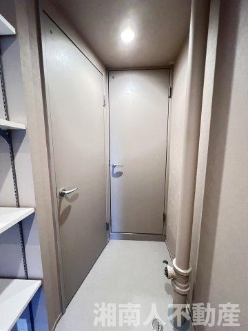 湘南西部住宅　２－２１号棟の玄関|毎日通る玄関はこちらです