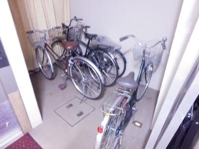 Amare亀乃子（アマーレ亀乃子）の駐車場|駐輪場（自転車のみ）
